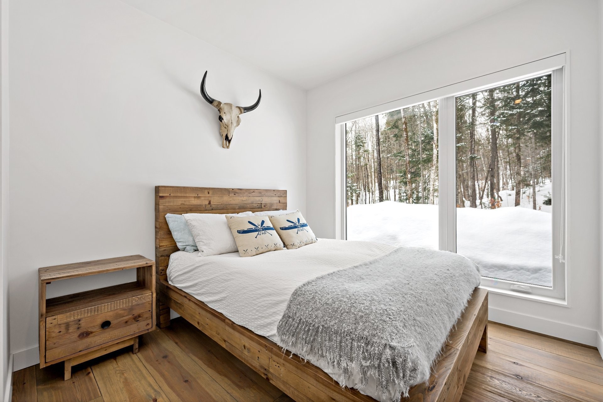 Bedroom - 15 Ch. Des Épicuriens, La Conception, QC - Indoor Photo Showing Bedroom