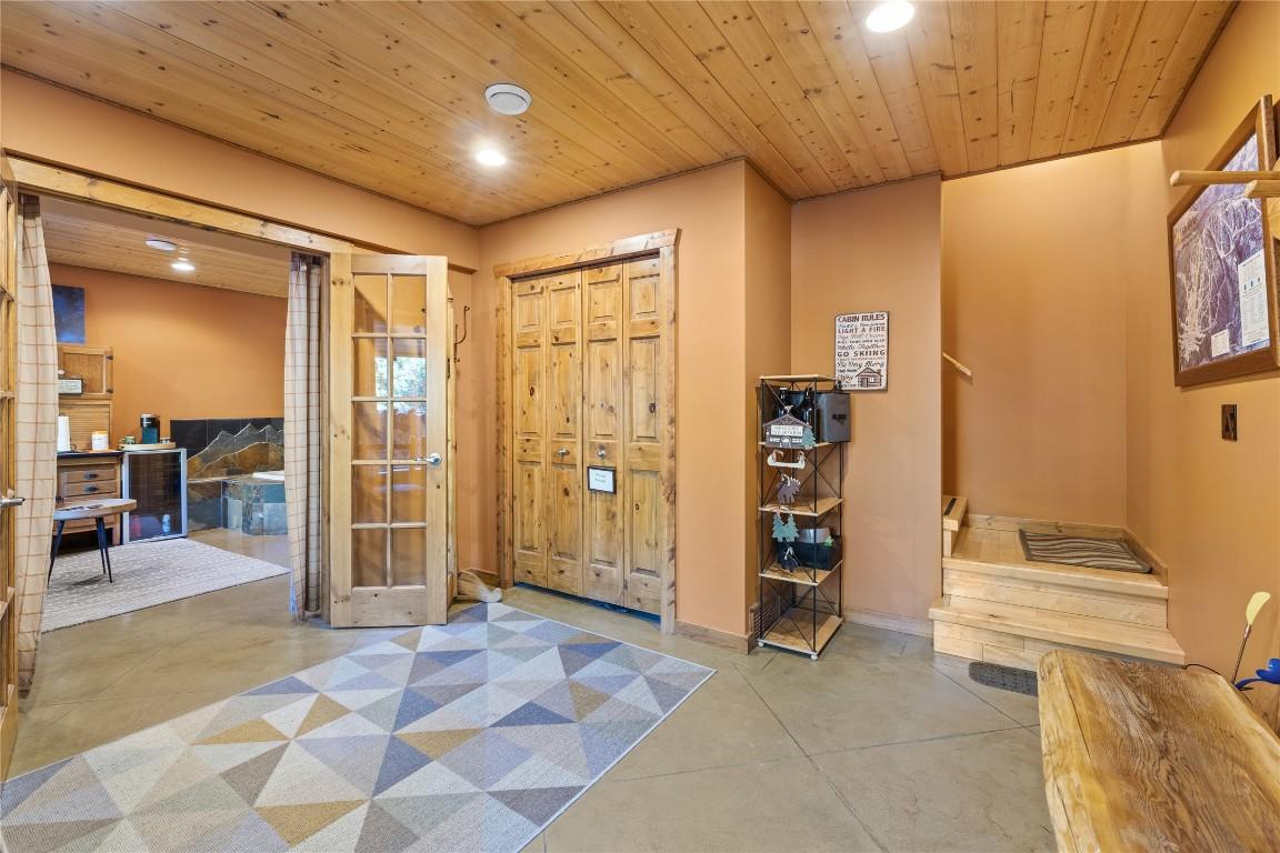 128 River Bend Lane, Kimberley, BC - Indoor Photo Showing Other Room