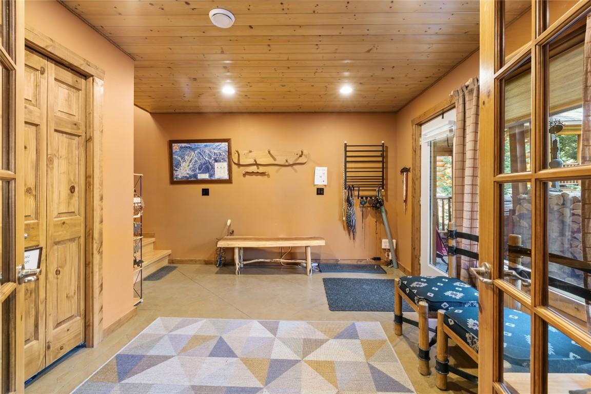 128 River Bend Lane, Kimberley, BC - Indoor Photo Showing Other Room