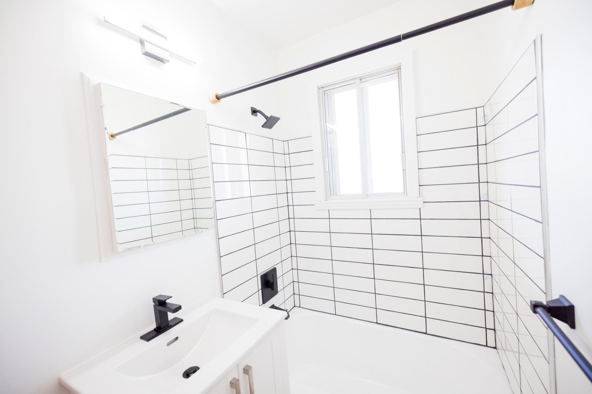 Bathroom - 8027 Rue Marquette, Montréal (Villeray/Saint-Michel/Parc-Extension), QC - Indoor Photo Showing Bathroom