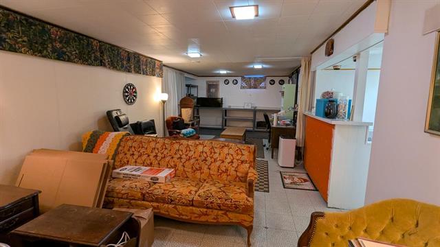 111 Laval Dr, Winnipeg, MB