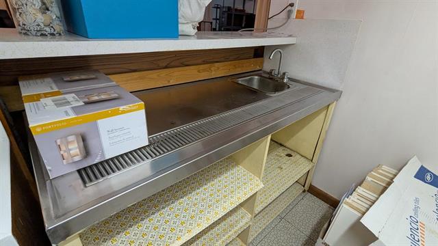 111 Laval Dr, Winnipeg, MB