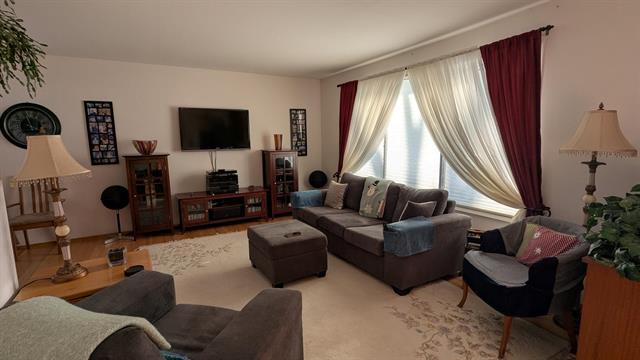 111 Laval Dr, Winnipeg, MB