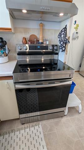 111 Laval Dr, Winnipeg, MB