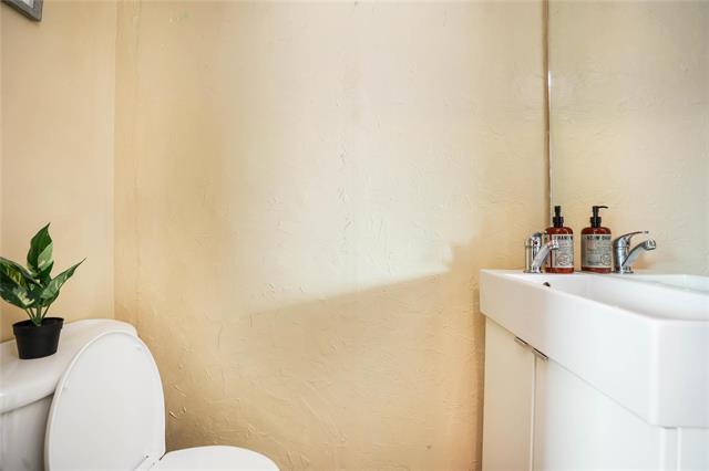 619 Rathgar Ave, Winnipeg, MB