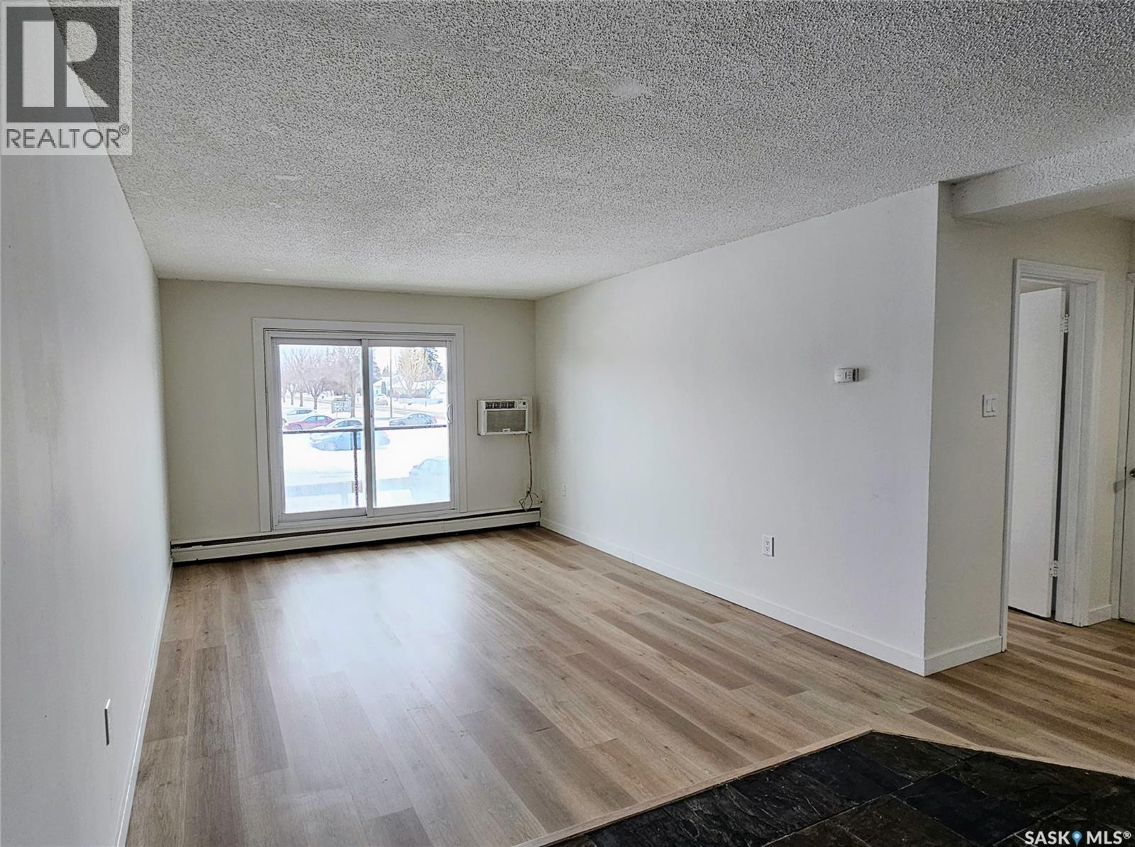 13 2 Summers Place, Saskatoon, SK - Indoor Photo Showing Other Room