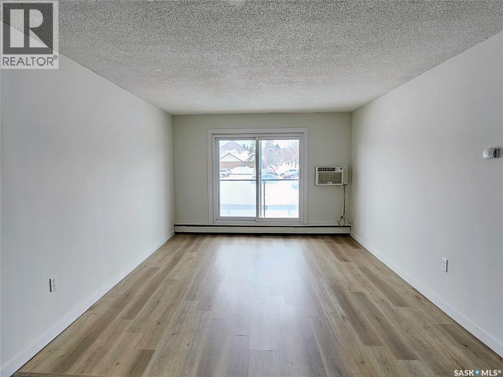 13 2 Summers Place, Saskatoon, SK - Indoor Photo Showing Other Room