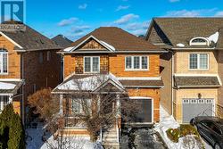 33 PANORAMA WAY Hamilton, ON L8E 6C6