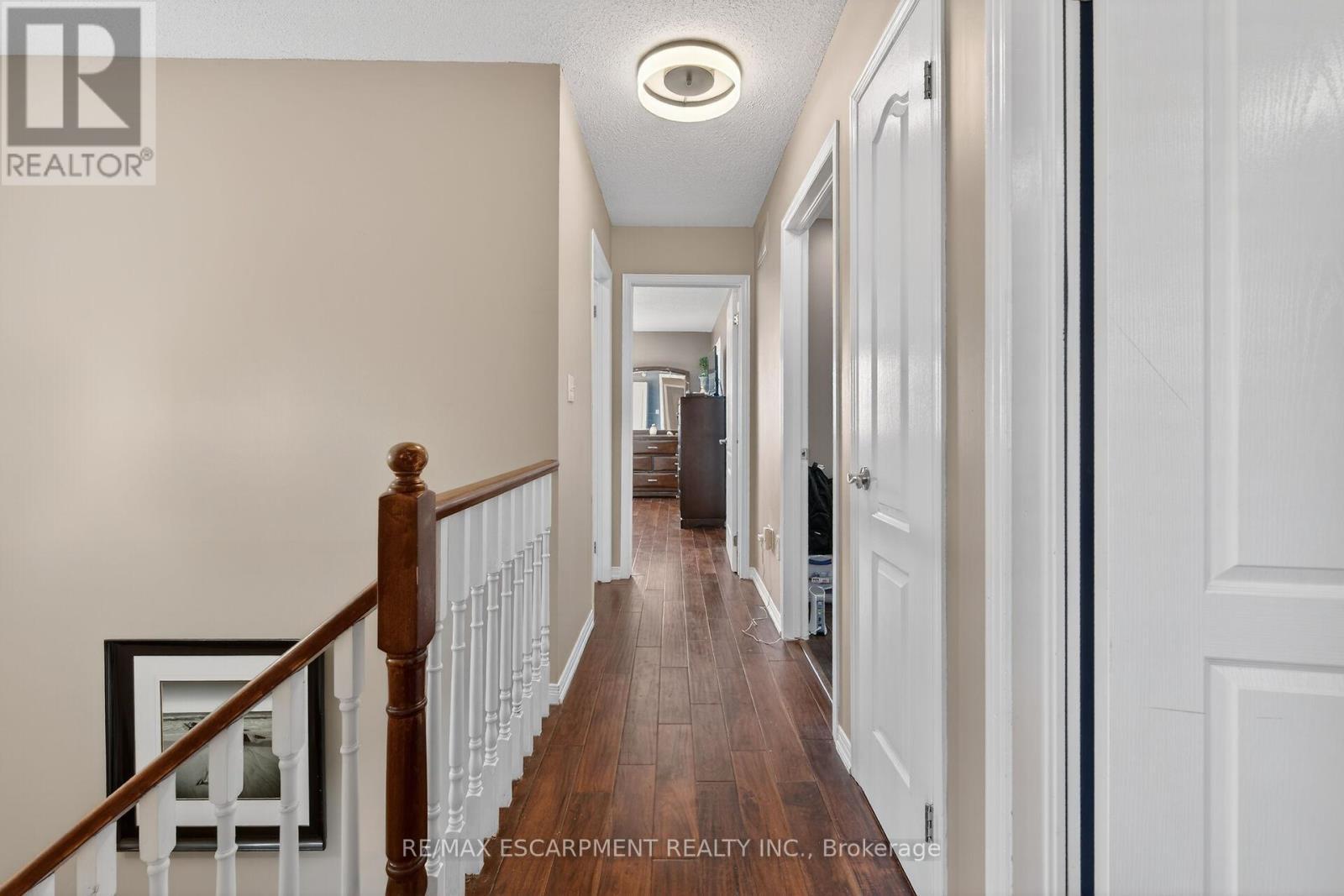 33 Panorama Way, Hamilton, ON - Indoor Photo Showing Other Room