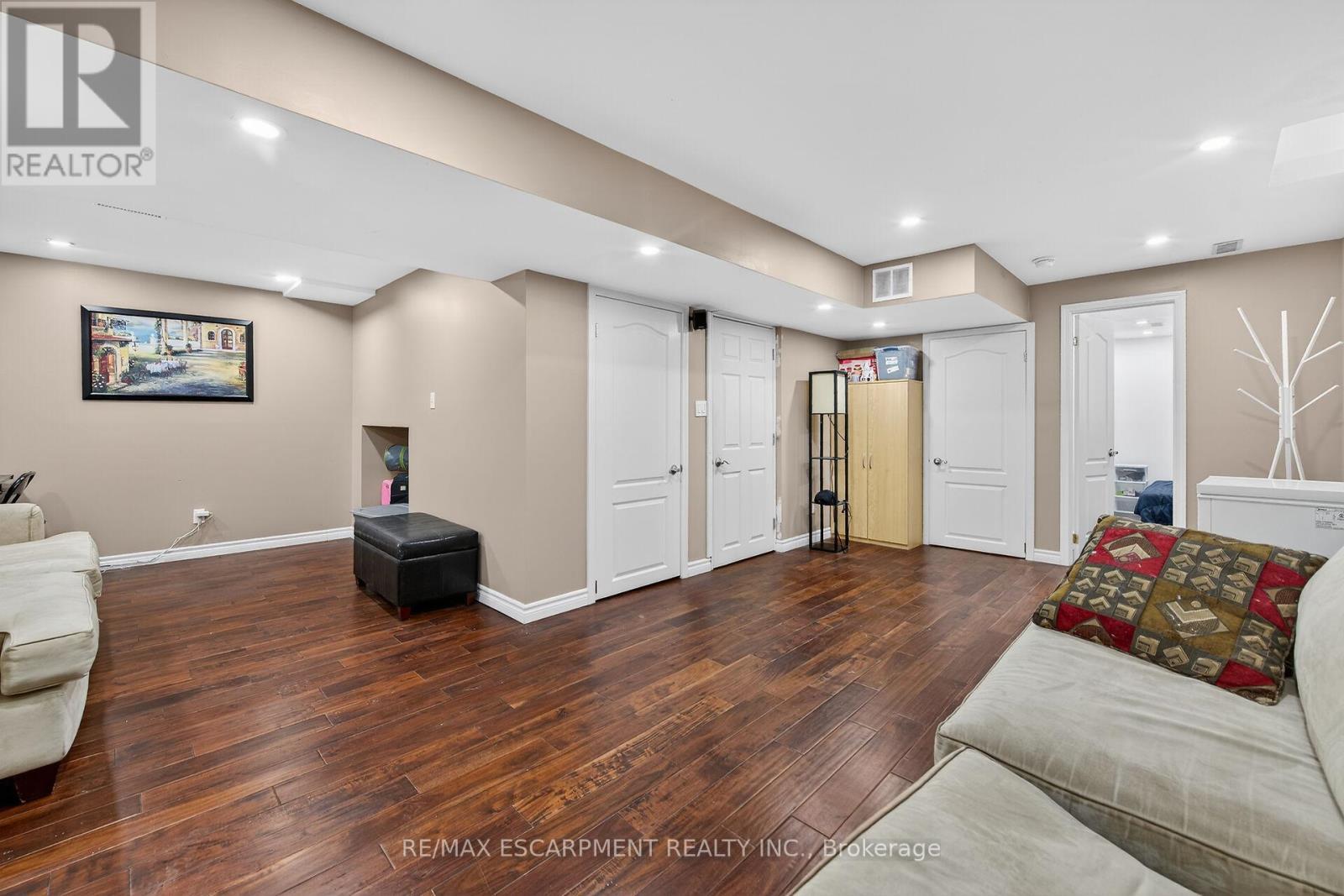 33 Panorama Way, Hamilton, ON - Indoor