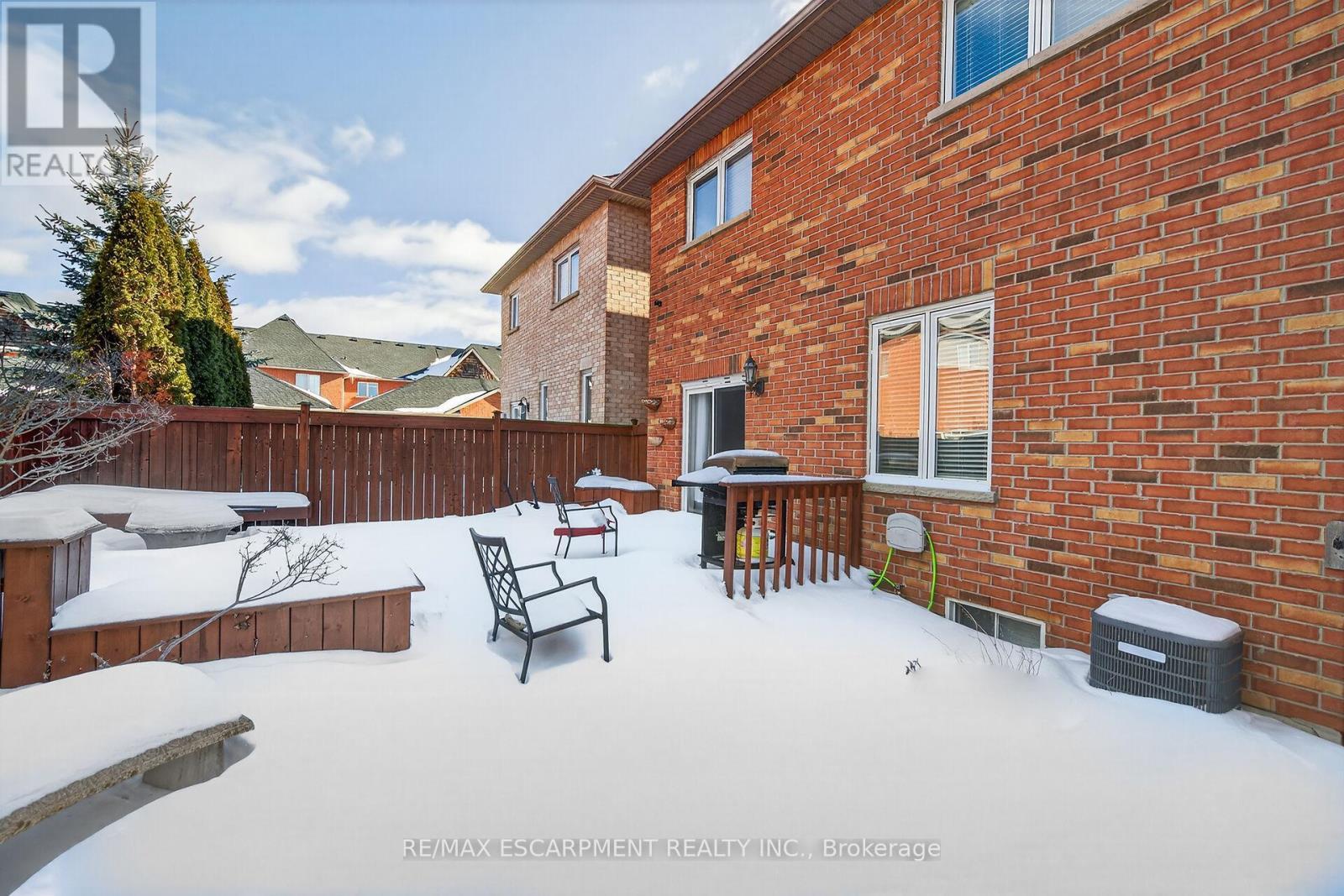 33 Panorama Way, Hamilton, ON - Outdoor With Exterior