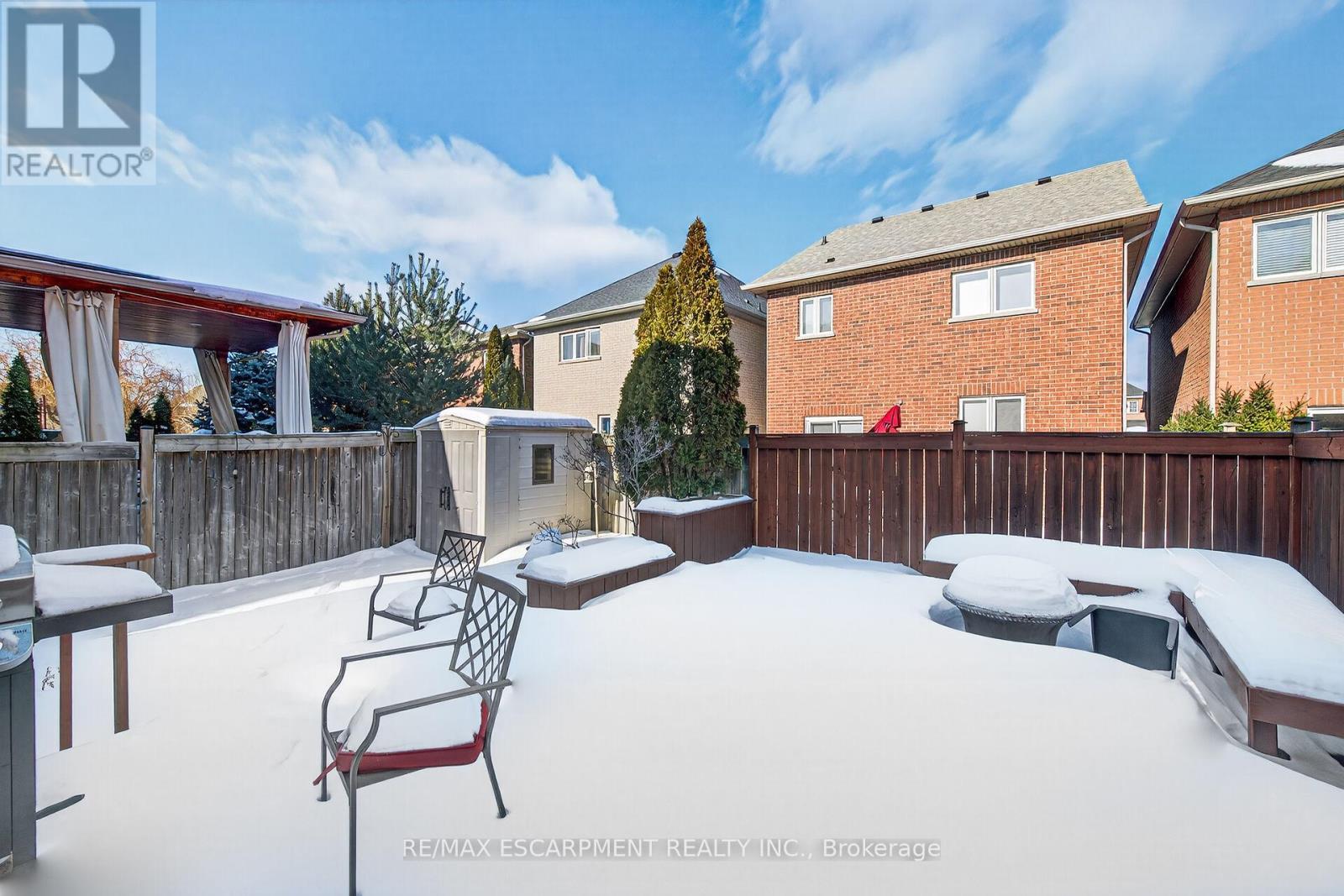 33 Panorama Way, Hamilton, ON - Outdoor With Exterior