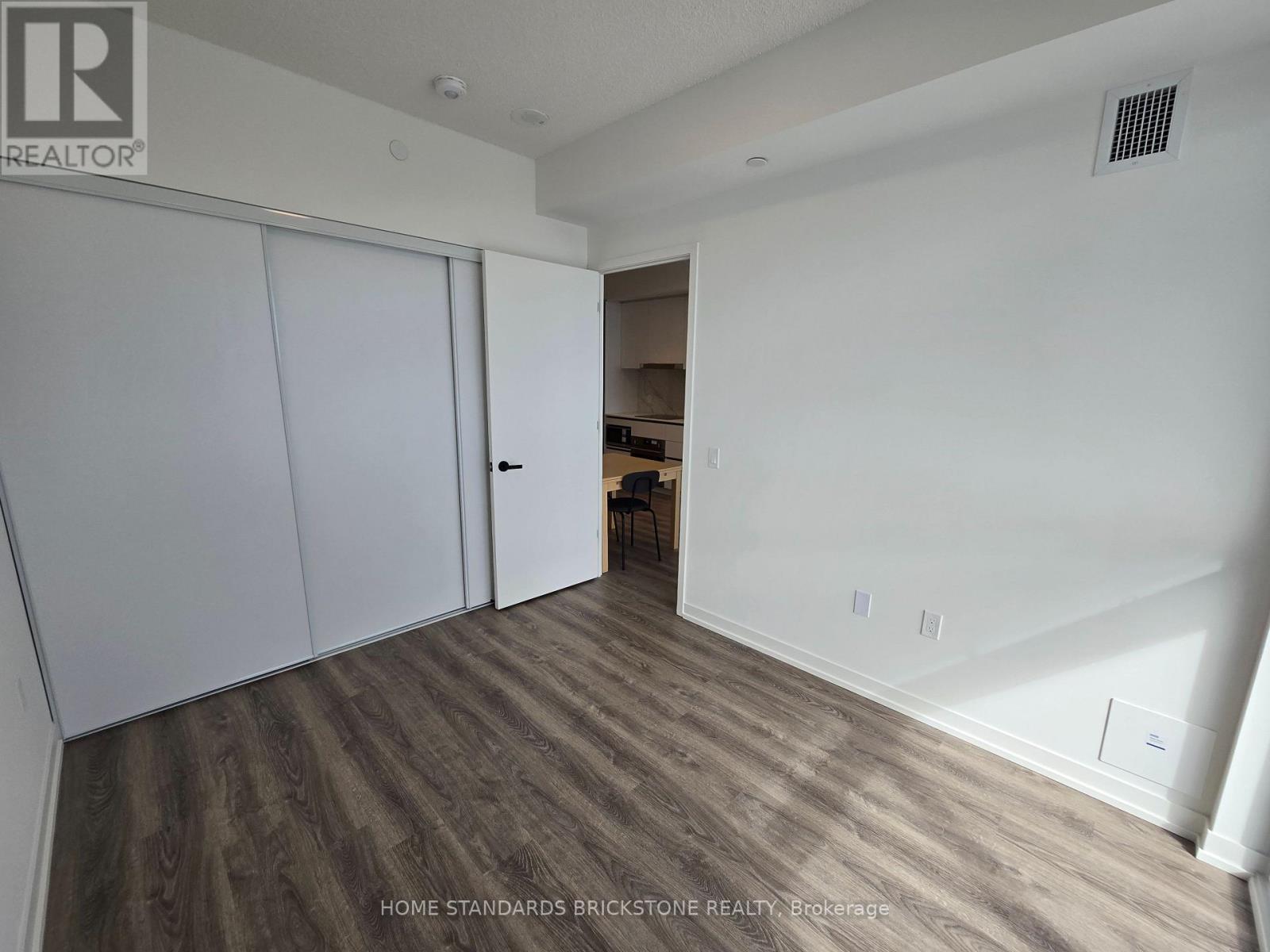 4711 - 8 Interchange Way, Vaughan, ON - Indoor Photo Showing Other Room