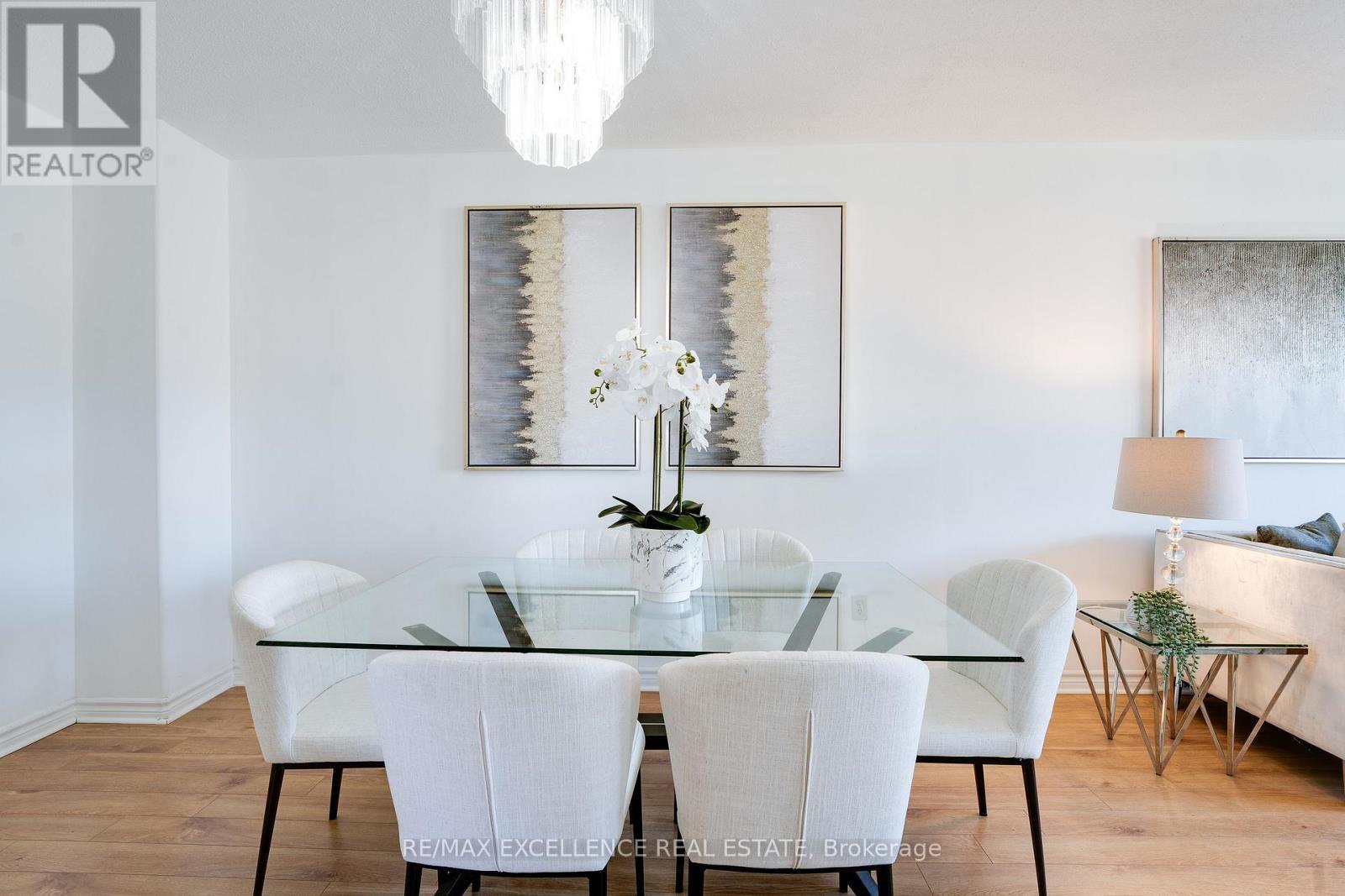 3692 Crabtree Crescent, Mississauga, ON - Indoor Photo Showing Dining Room