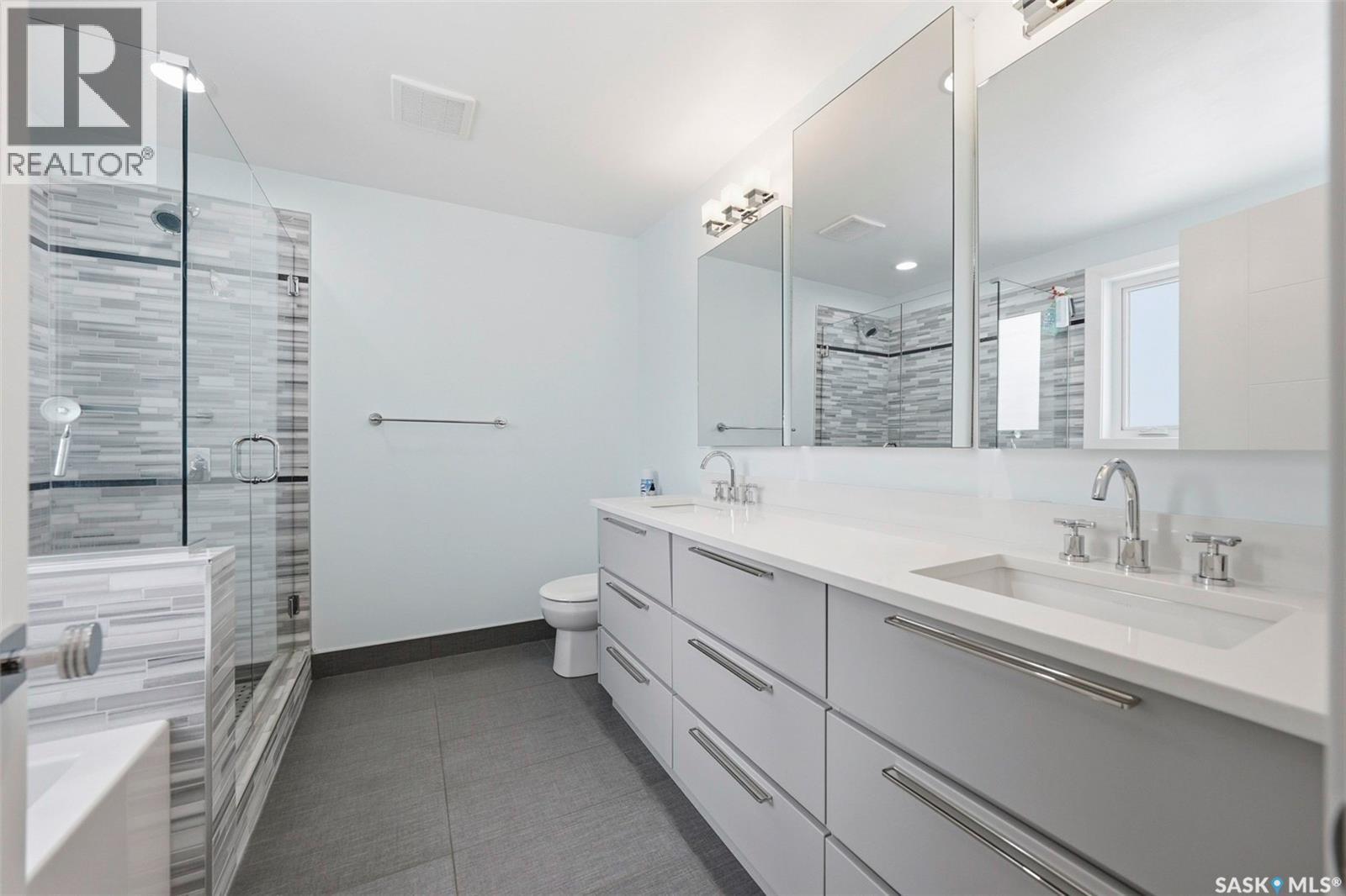 370 Atton Crescent, Saskatoon, SK - Indoor Photo Showing Bathroom