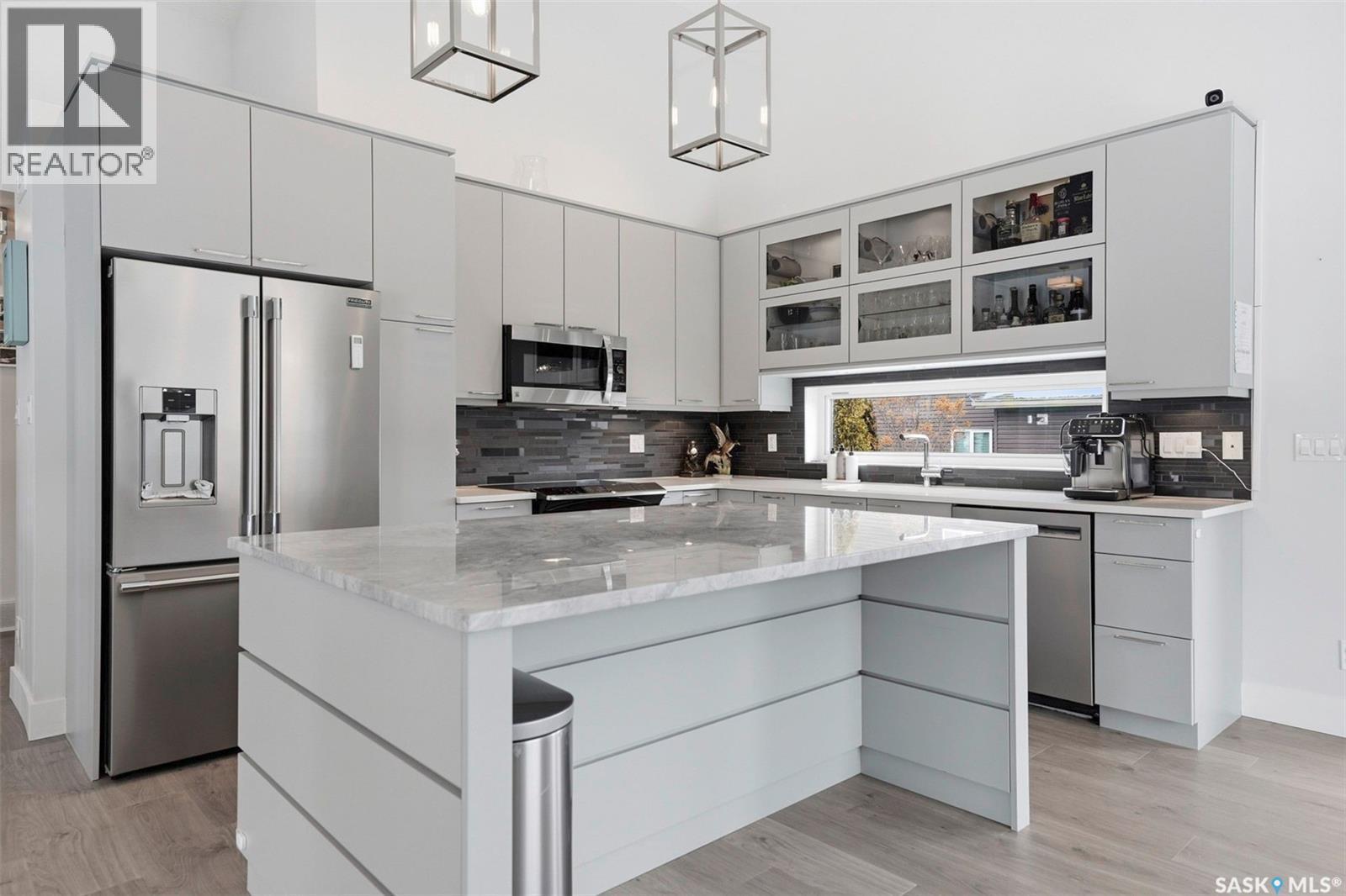 370 Atton Crescent, Saskatoon, SK - Indoor Photo Showing Kitchen With Upgraded Kitchen