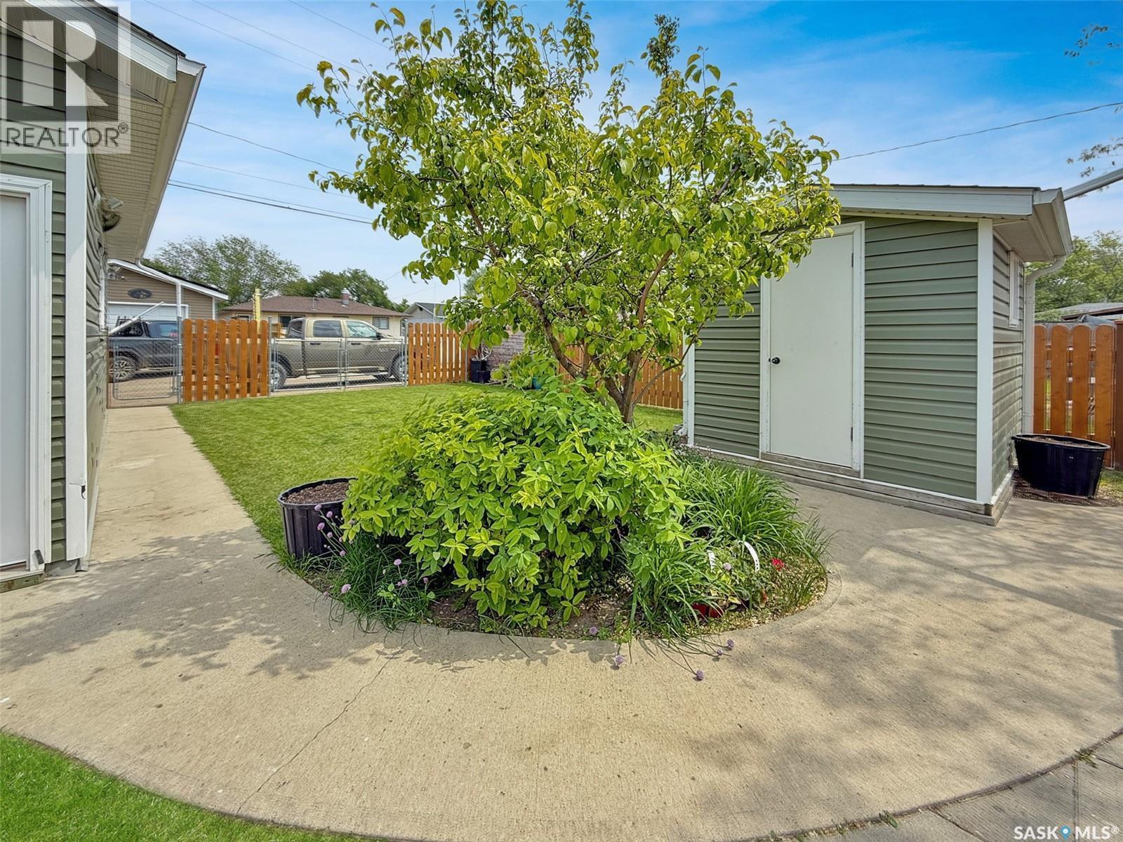 415 6Th Avenue Se, Swift Current, SK - Outdoor