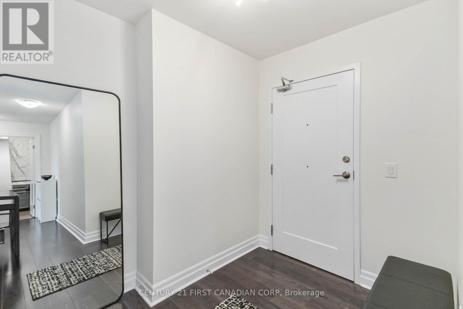 809 - 505 Talbot Street, London East (East F), ON - Indoor Photo Showing Other Room