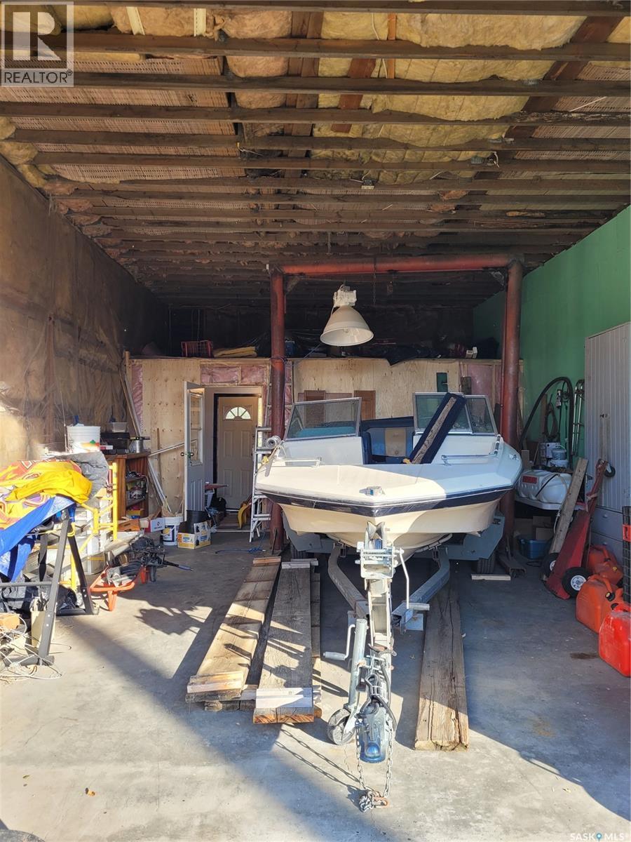 105 Amherst Street, Govan, SK - Indoor