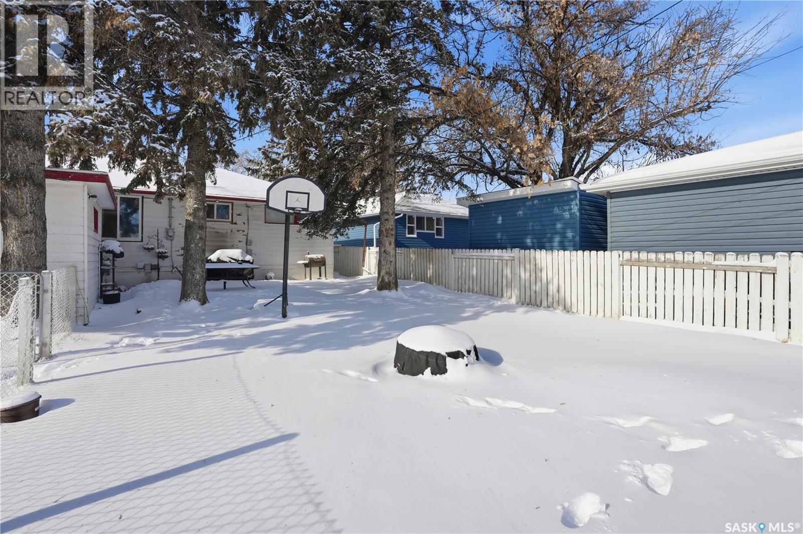 2337 William Avenue, Saskatoon, SK - Outdoor