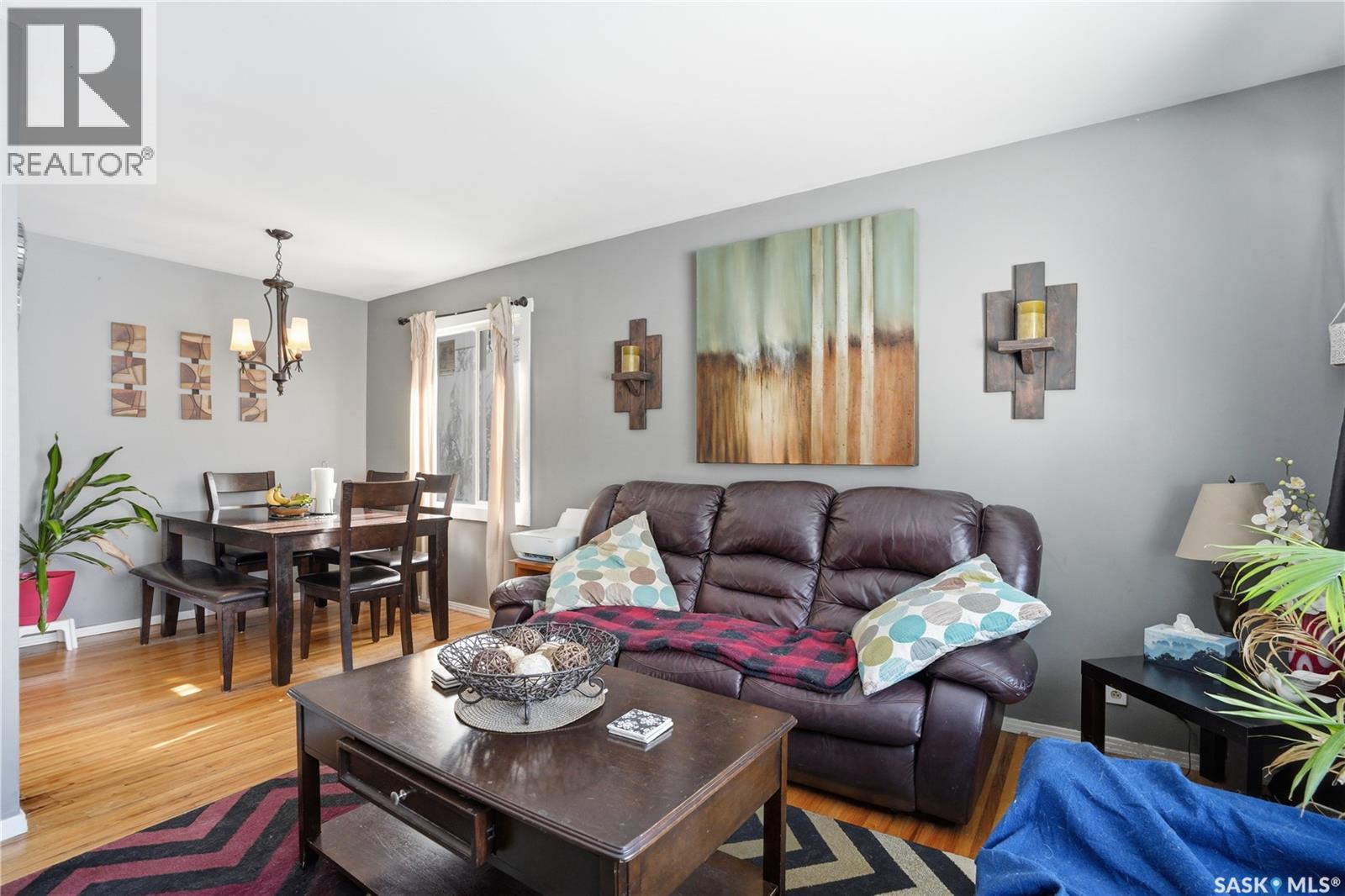 2337 William Avenue, Saskatoon, SK - Indoor Photo Showing Living Room