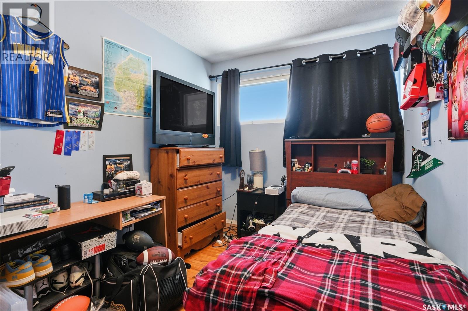 2337 William Avenue, Saskatoon, SK - Indoor Photo Showing Bedroom