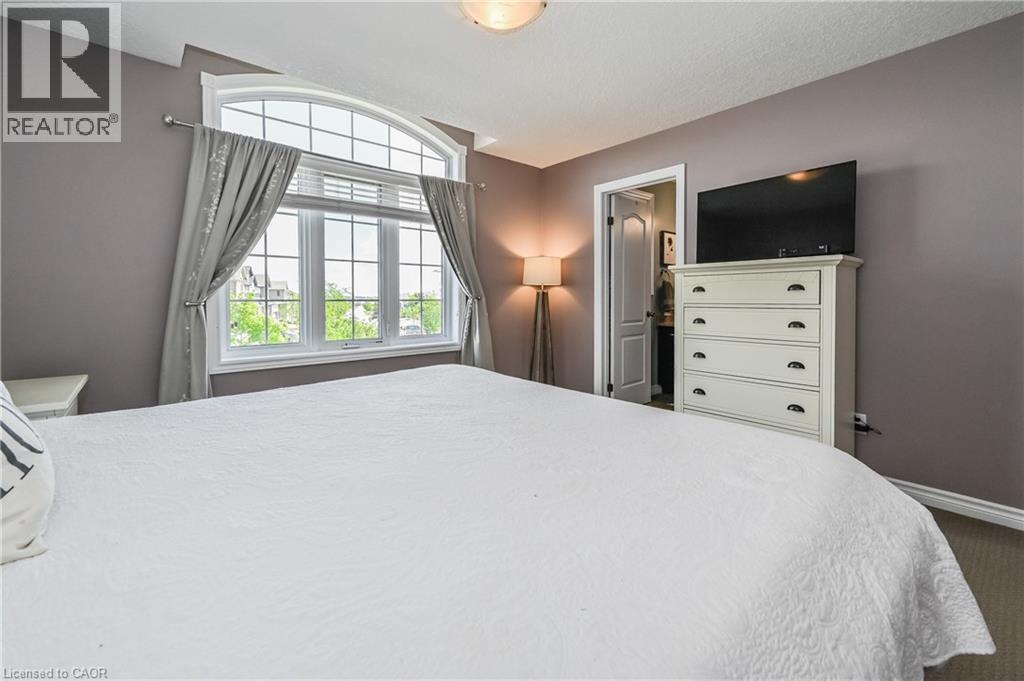 557 Landgren Court Unit# A, Kitchener, ON - Indoor Photo Showing Bedroom