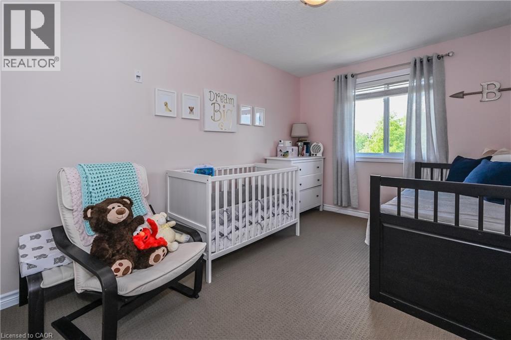 557 Landgren Court Unit# A, Kitchener, ON - Indoor Photo Showing Bedroom