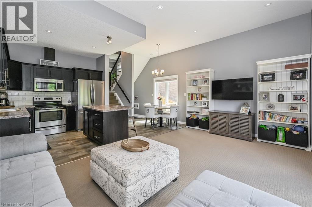 557 Landgren Court Unit# A, Kitchener, ON - Indoor