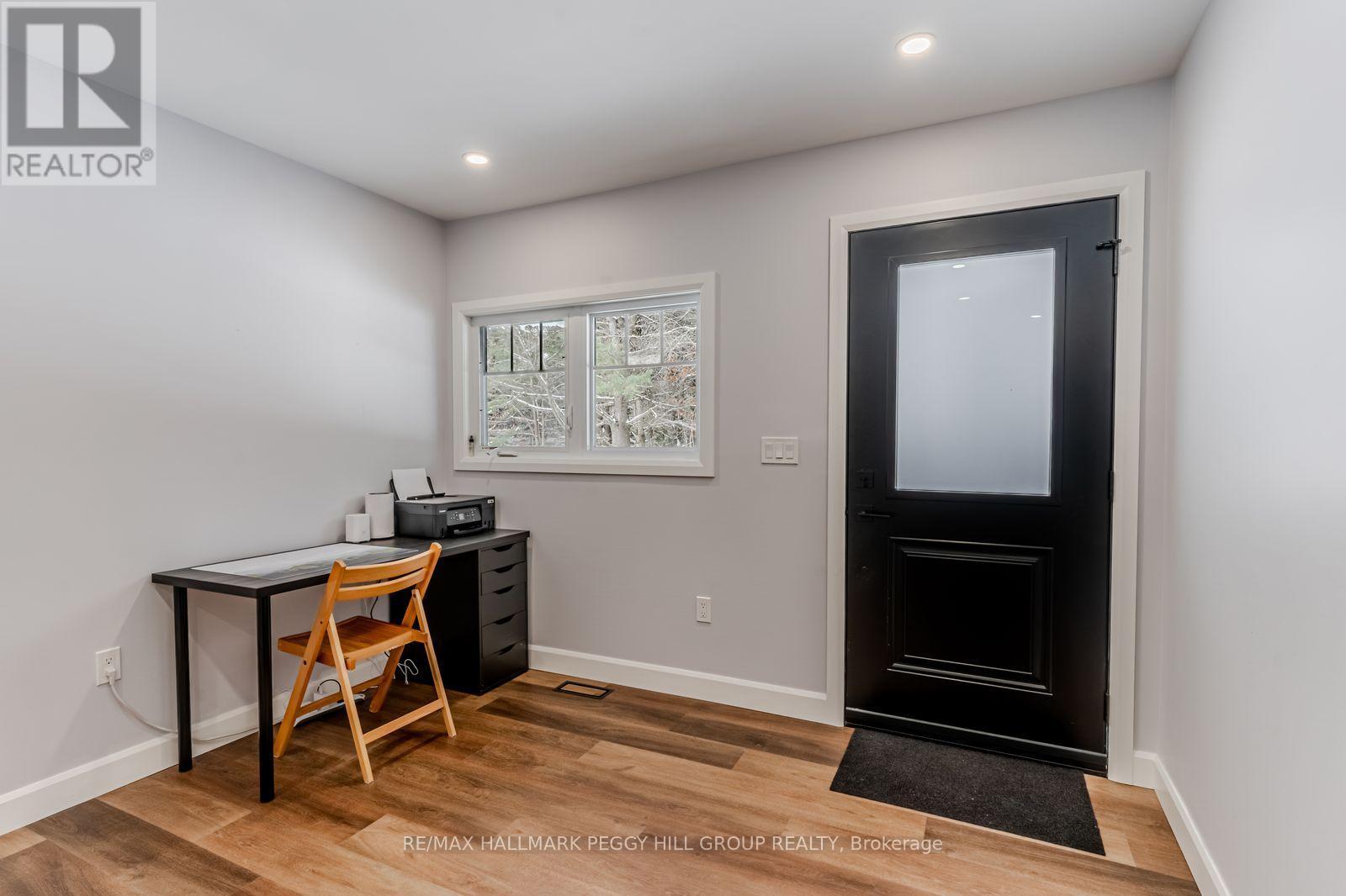 780 Marshall Road, Tiny, ON - Indoor