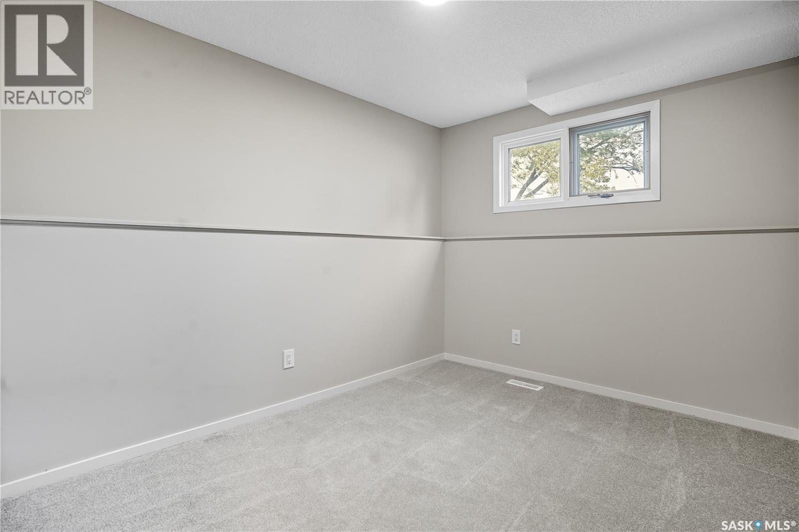 42 Aitken Crescent, Regina, SK - Indoor Photo Showing Other Room
