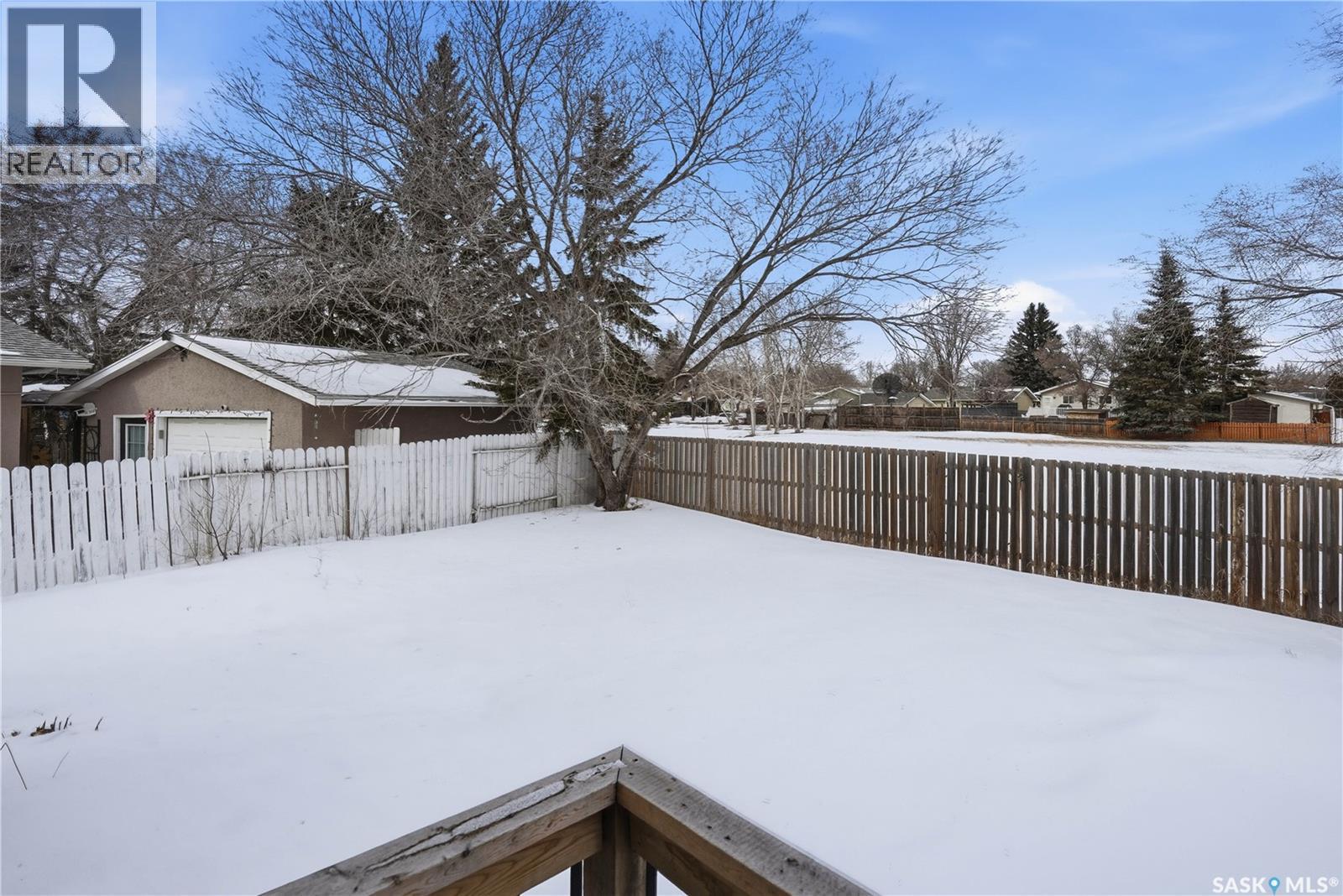 42 Aitken Crescent, Regina, SK - Outdoor