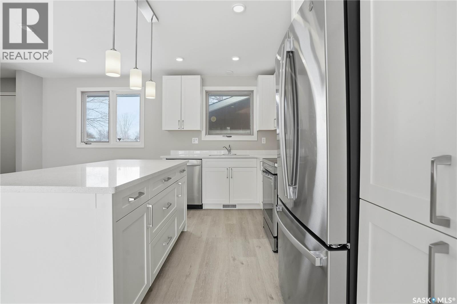 42 Aitken Crescent, Regina, SK - Indoor Photo Showing Kitchen
