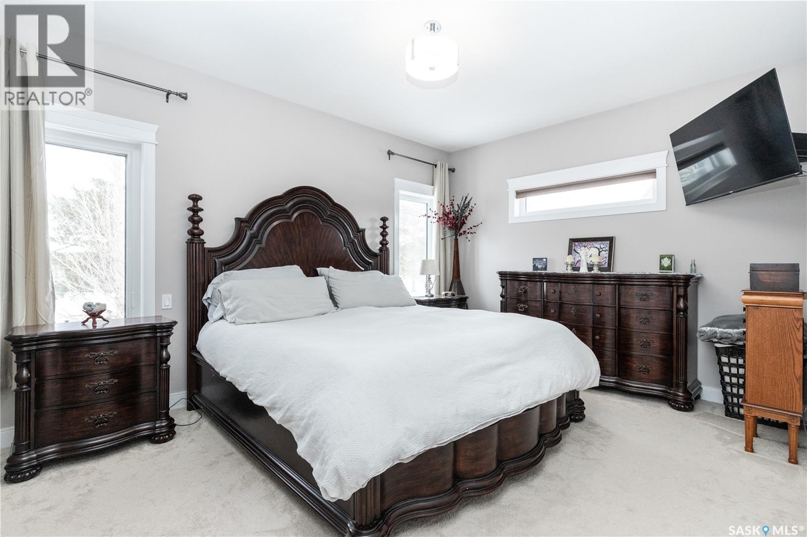 670 Atton Crescent, Saskatoon, SK - Indoor Photo Showing Bedroom