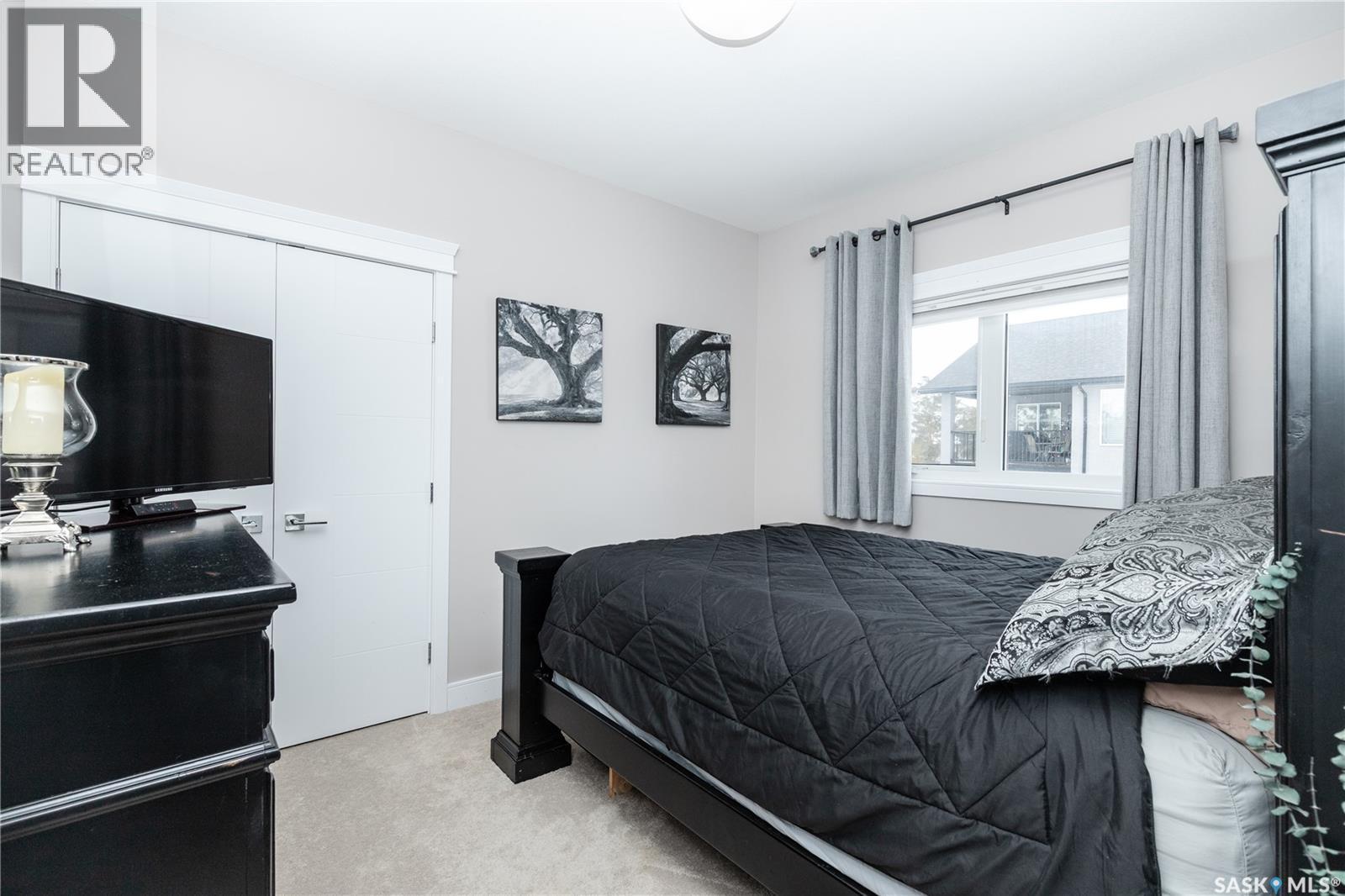 670 Atton Crescent, Saskatoon, SK - Indoor Photo Showing Bedroom