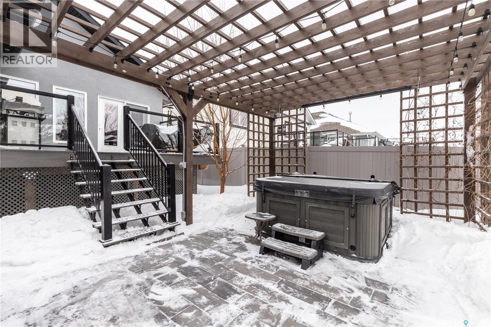 670 Atton Crescent, Saskatoon, SK -