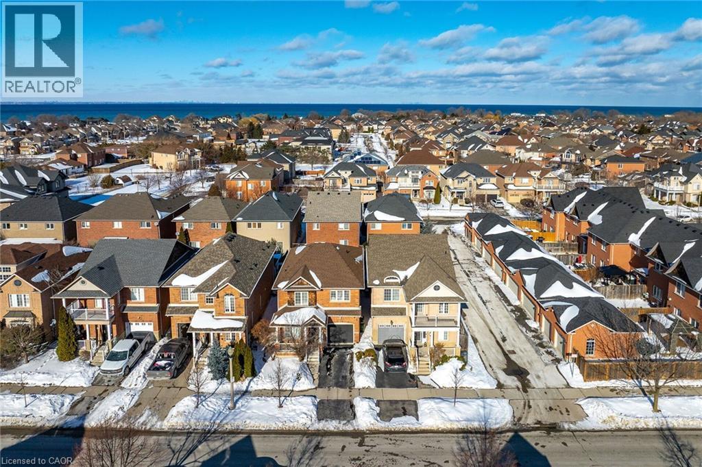 33 Panorama Way, Hamilton, ON - Outdoor