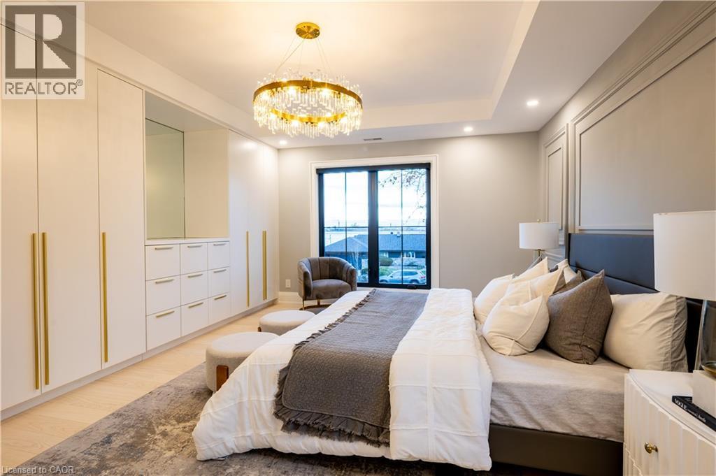 841 Danforth Place, Burlington, ON - Indoor Photo Showing Bedroom