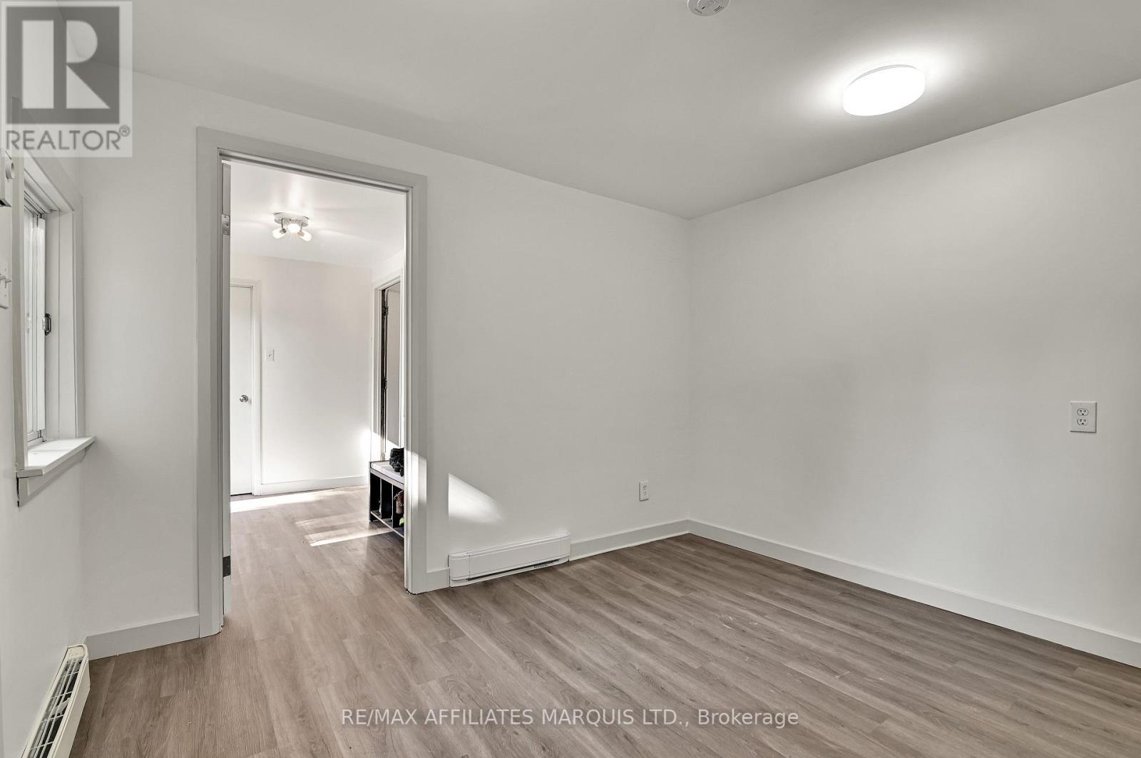 1603 Peter Street, Cornwall, ON - Indoor Photo Showing Other Room