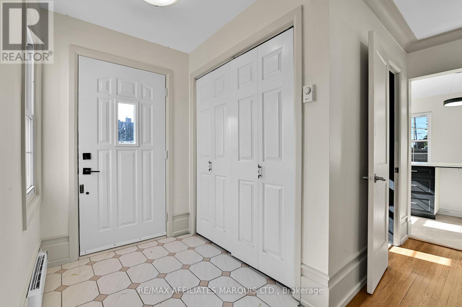 1603 Peter Street, Cornwall, ON - Indoor Photo Showing Other Room