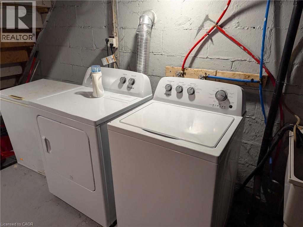 3 Maitland Avenue, Hamilton, ON - Indoor Photo Showing Laundry Room