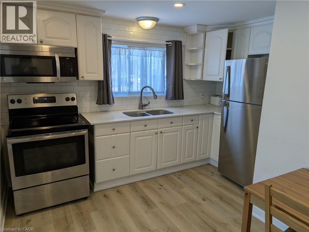 3 Maitland Avenue, Hamilton, ON - Indoor Photo Showing Kitchen With Double Sink