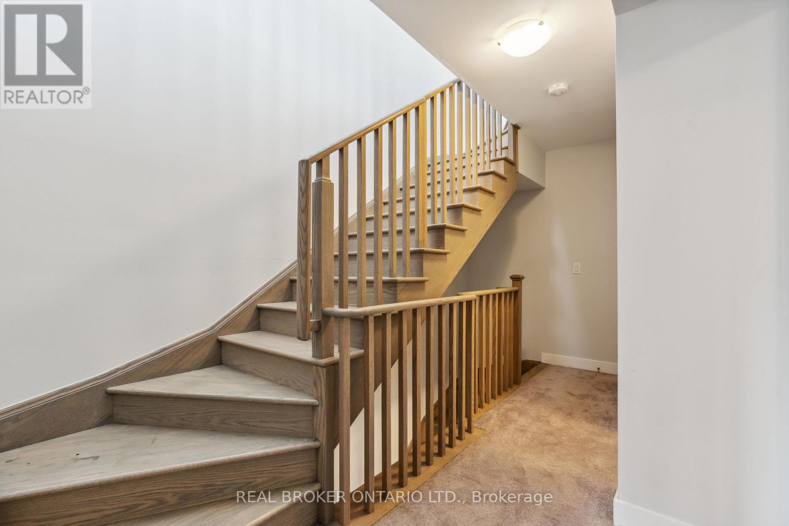 92 William Shearn Crescent, Markham, ON - Indoor Photo Showing Other Room