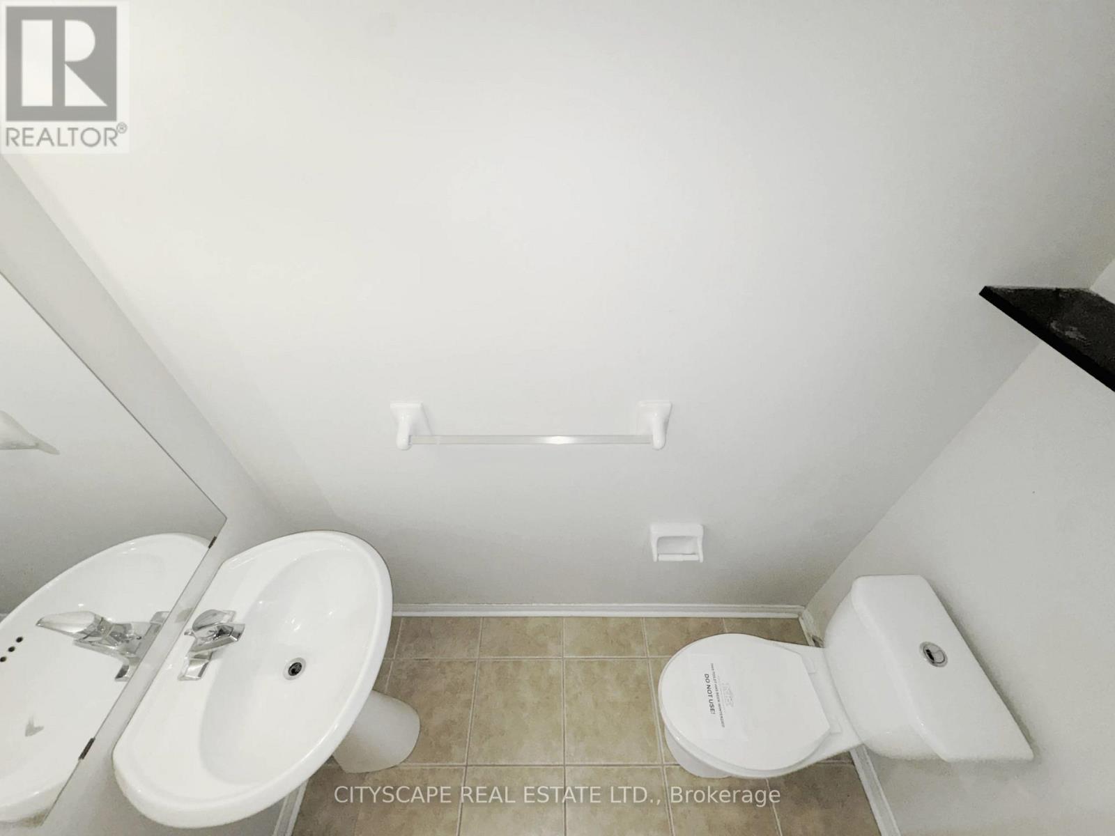 Ground Floor 2pc Powder Room - 3970 Arbourview Terrace, Mississauga, ON - Indoor Photo Showing Bathroom