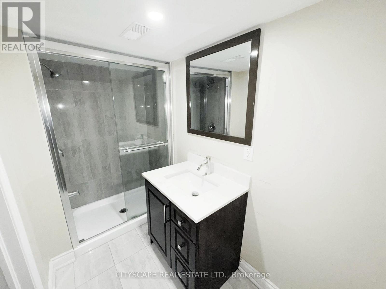 Basement 3pc Bathroom - 3970 Arbourview Terrace, Mississauga, ON - Indoor Photo Showing Bathroom