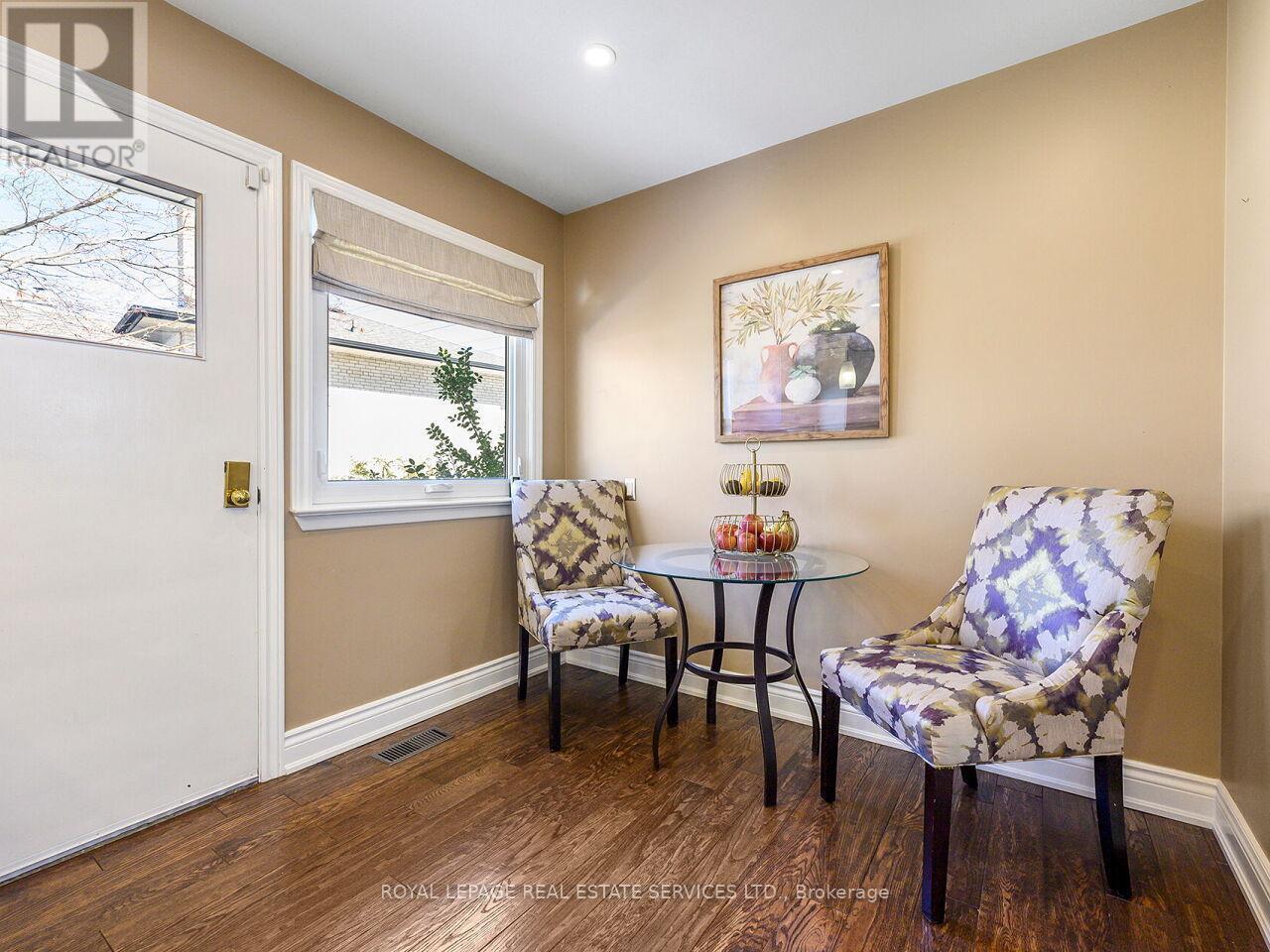 1602 Carletta Drive, Mississauga, ON - Indoor Photo Showing Other Room