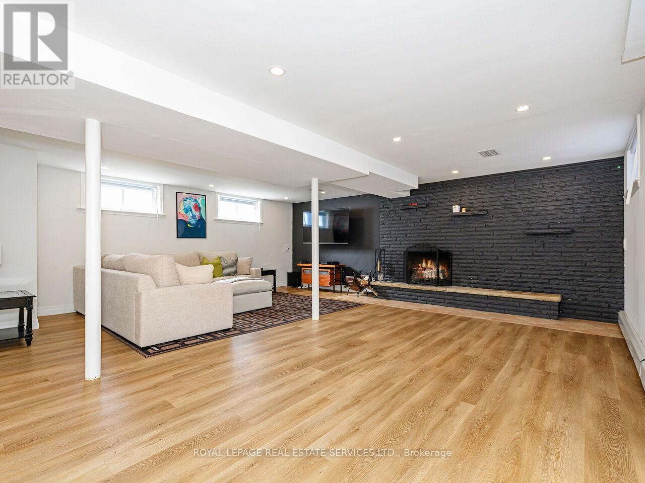 1602 Carletta Drive, Mississauga, ON - Indoor Photo Showing Other Room With Fireplace