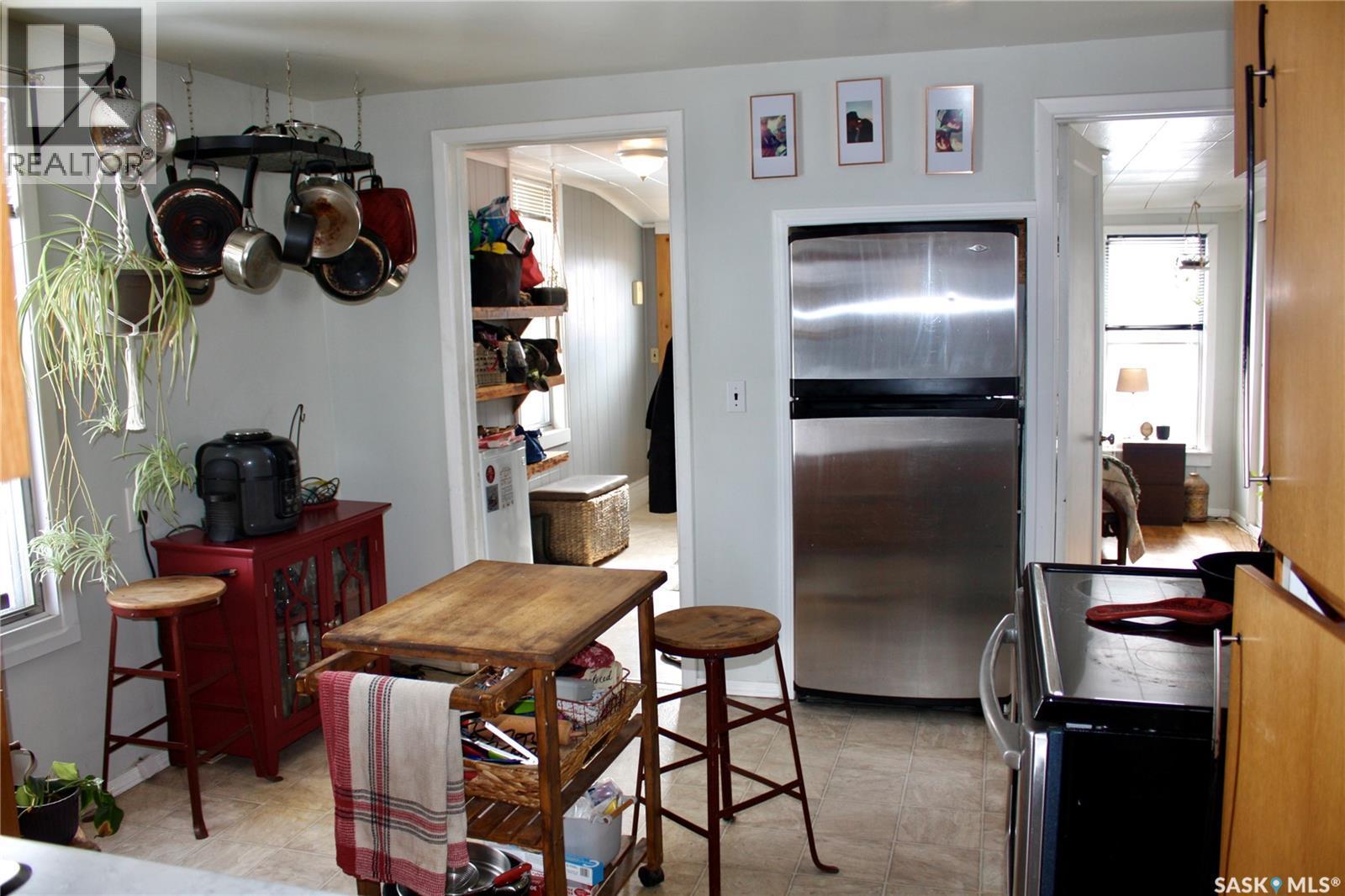 200 3Rd Street, Dundurn, SK - Indoor Photo Showing Dining Room