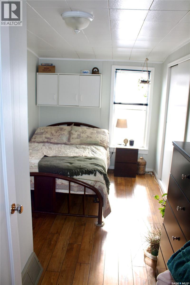 200 3Rd Street, Dundurn, SK - Indoor Photo Showing Bedroom