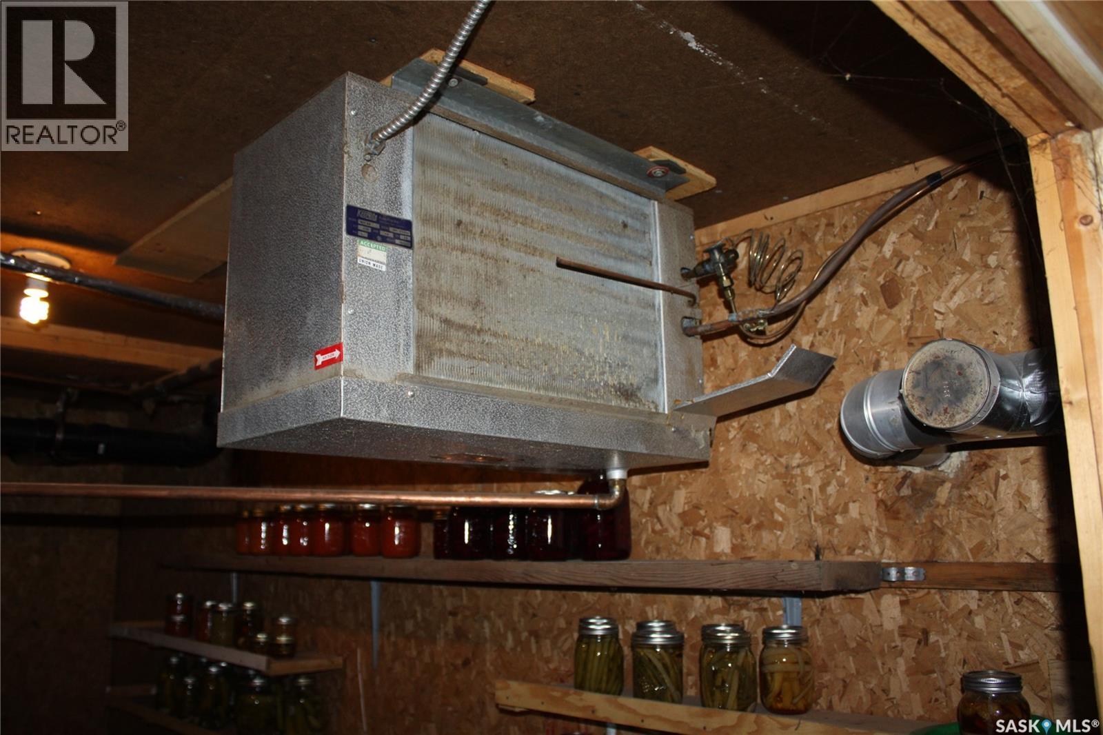 200 3Rd Street, Dundurn, SK - Indoor Photo Showing Other Room